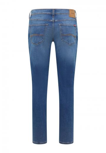 Узкие джинсы