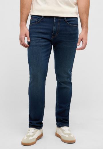 Узкие джинсы