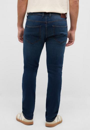 Узкие джинсы