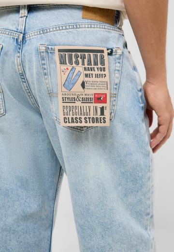 Прямые джинсы