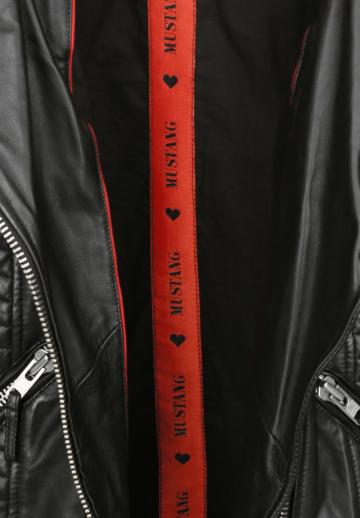 Байкерская куртка