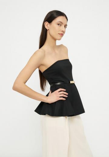 Платье без бретелек