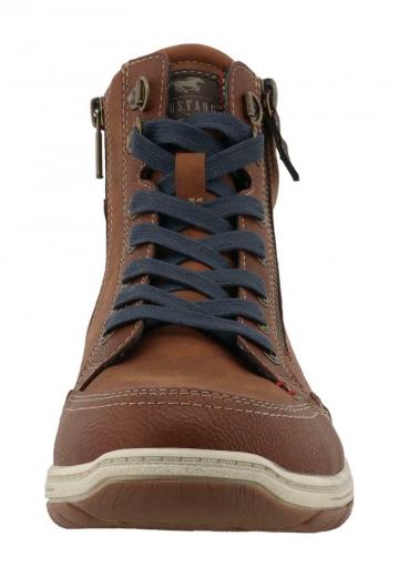 Ботинки на шнуровке