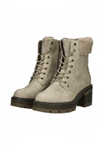 Зимние ботинки