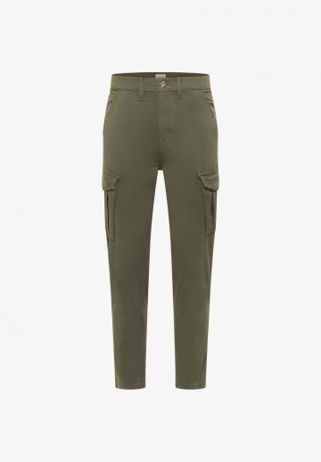 Брюки с накладными карманами