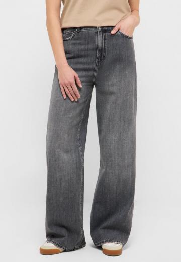 Джинсы