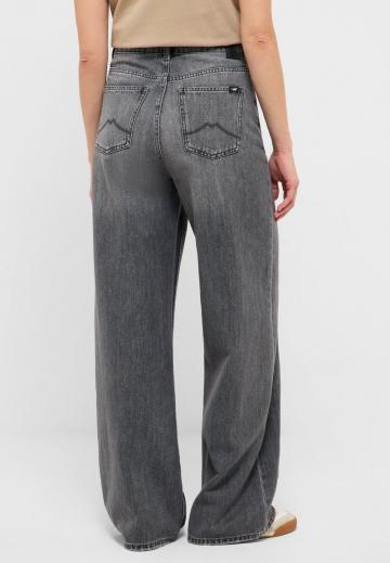 Джинсы