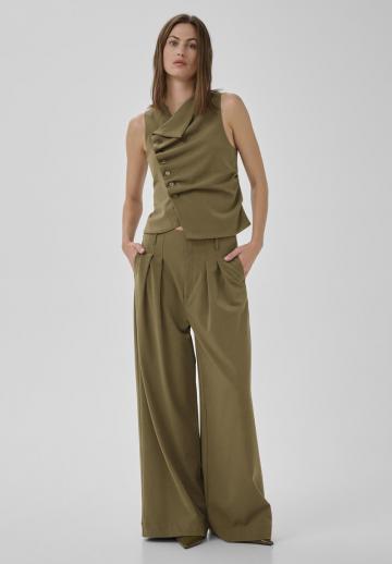 Блузка без рукавов