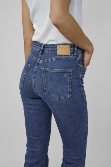 Клешеные брюки