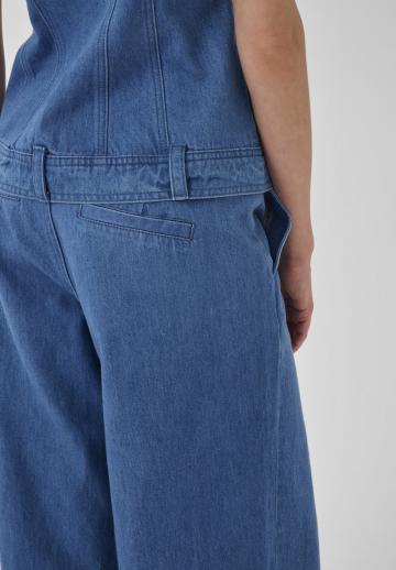 Джинсовый комбинезон