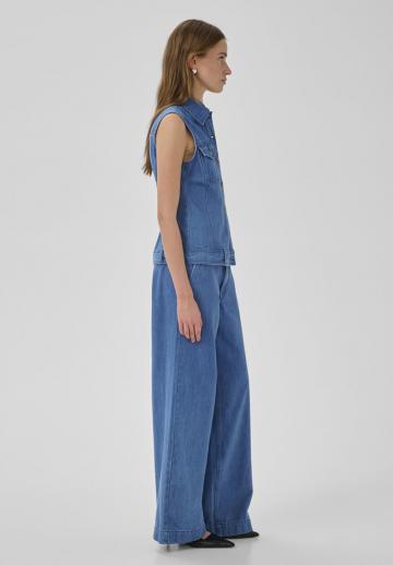 Джинсовый комбинезон