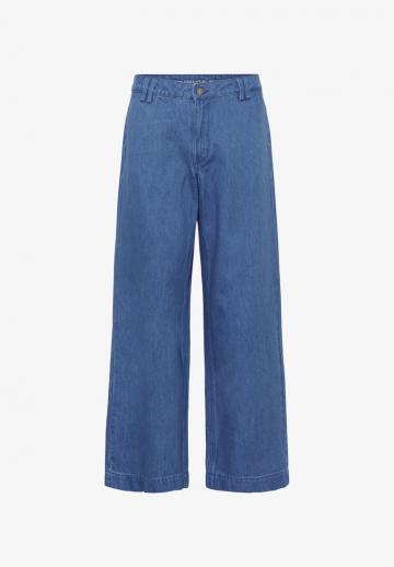 Джинсовый комбинезон