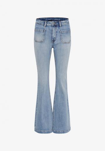 Клешеные брюки