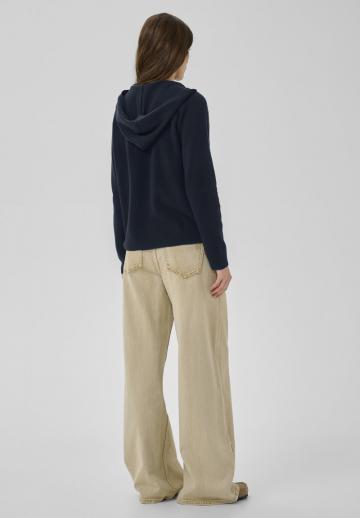 Пуловер с капюшоном