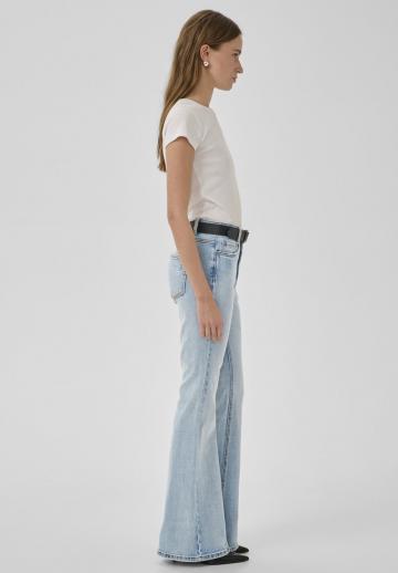 Клешеные брюки