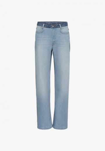 Свободные джинсы