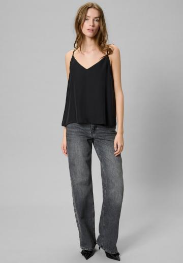 Топ на бретельках