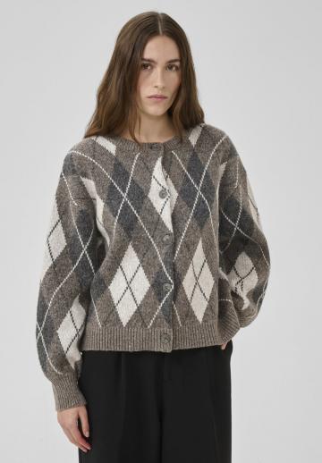 Жаккардовая вязаная кофта