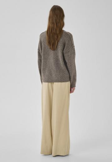 Длинный пуловер