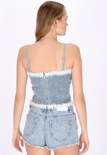 Топ на бретельках