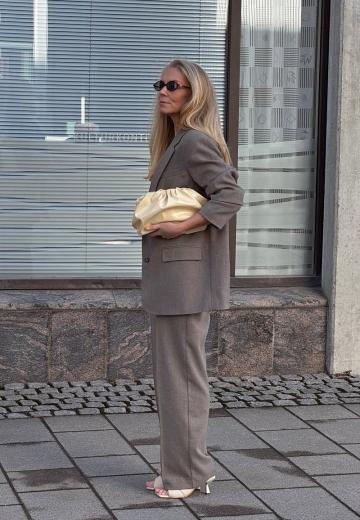 Короткое пальто