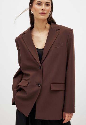 Короткое пальто