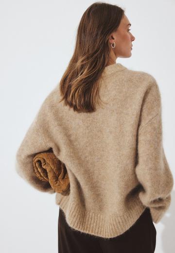 Длинный пуловер