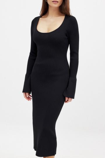 Вязаное платье