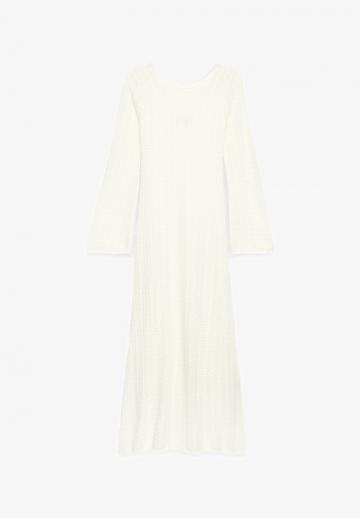 Вязаное платье