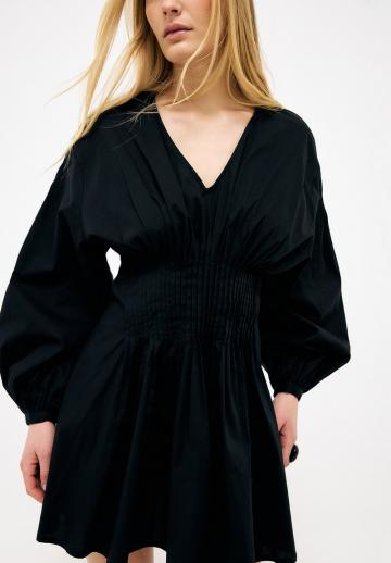 Короткое платье