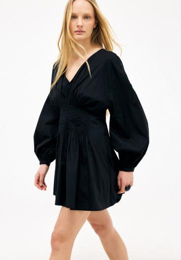 Короткое платье