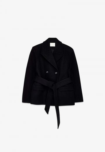 Короткое пальто