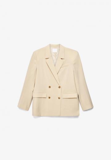 Короткое пальто