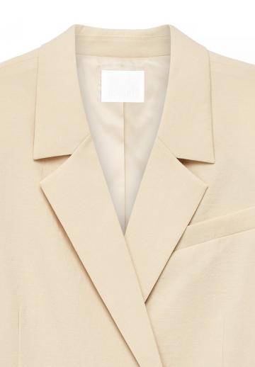 Короткое пальто