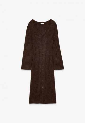 Вязаное платье