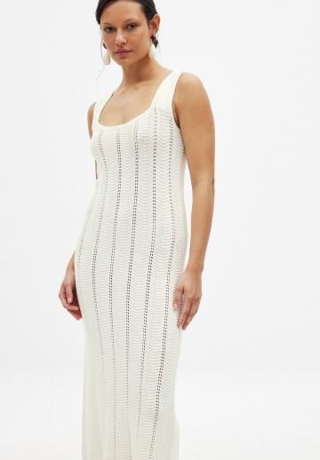 Пуловер без рукавов