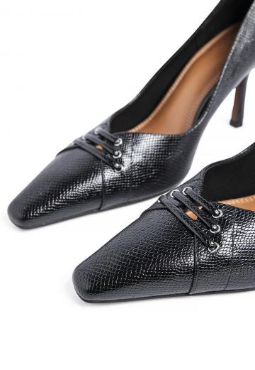 Туфли на высоком каблуке