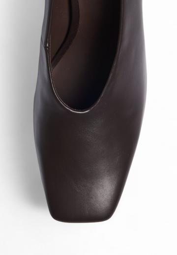 Туфли на высоком каблуке