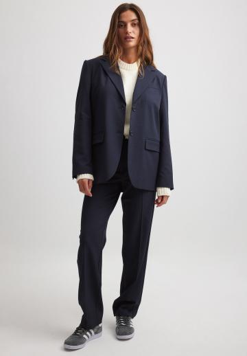 Короткое пальто