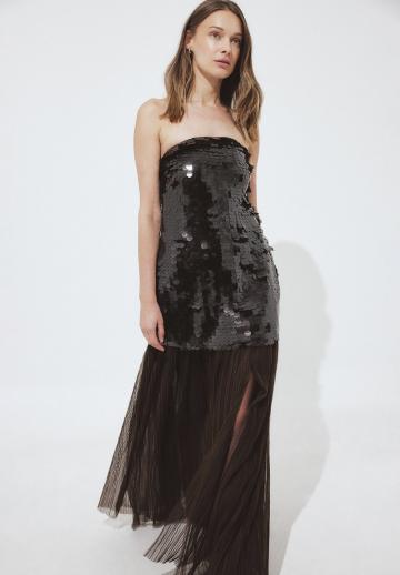 Платье без бретелек