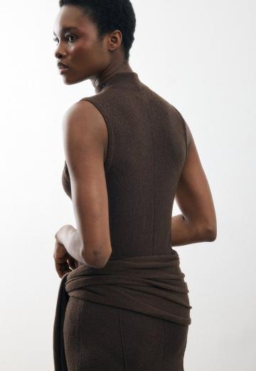 Вязаное платье