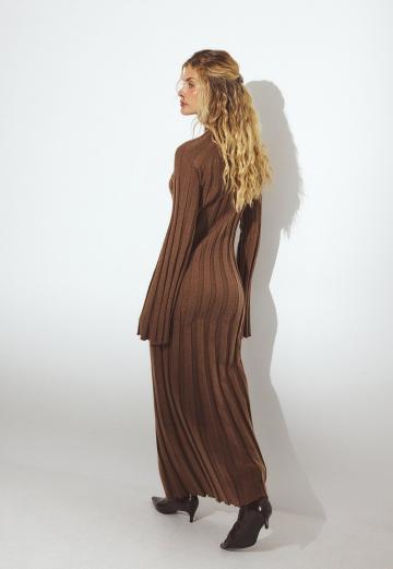 Вязаное платье