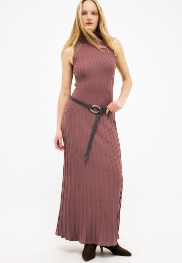 Вязаное платье