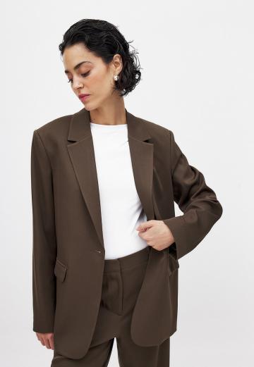 Короткое пальто