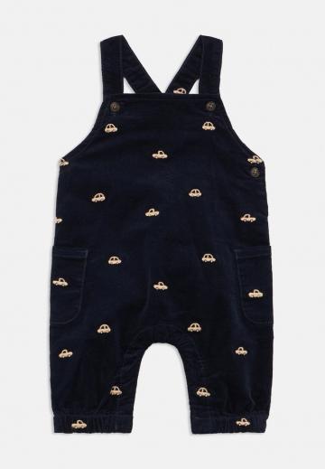 Набор одежды