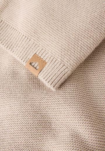 Вязаная кофта