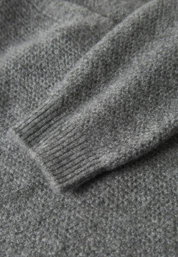 Вязаная кофта