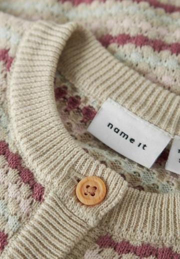 Вязаная кофта