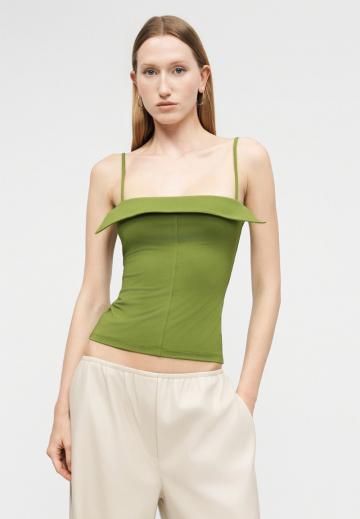 Топ на бретельках