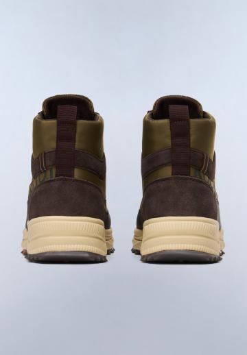 Походные ботинки